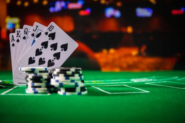 Starburst slot game interface on rog777 online showing five reels, paylines, and stake controls